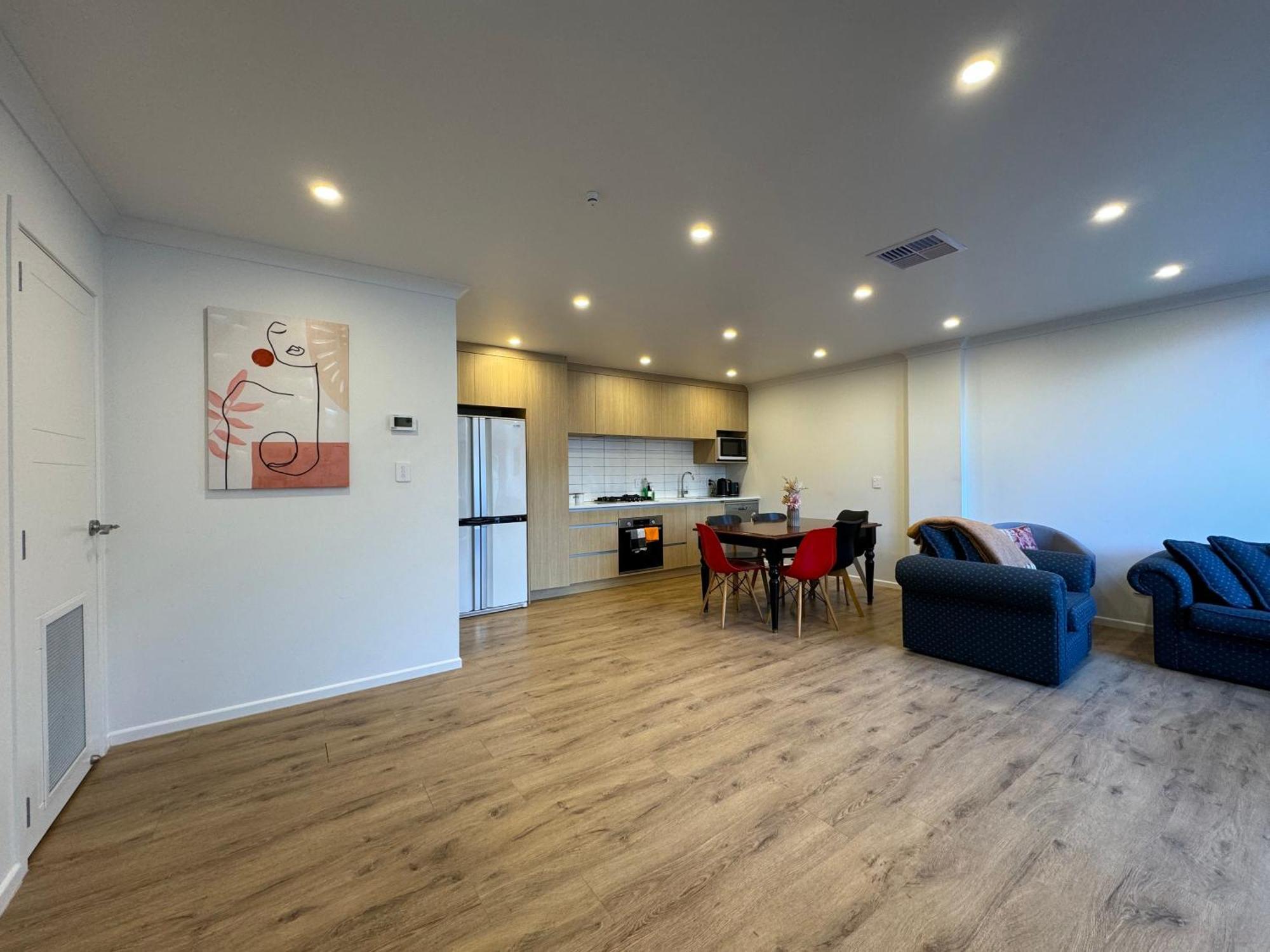 No Party Allowed, Entire Brand New 3 Bedroom Townhouse, Free Unlimited Fibre Wifi And Free Parking Wellington Kültér fotó