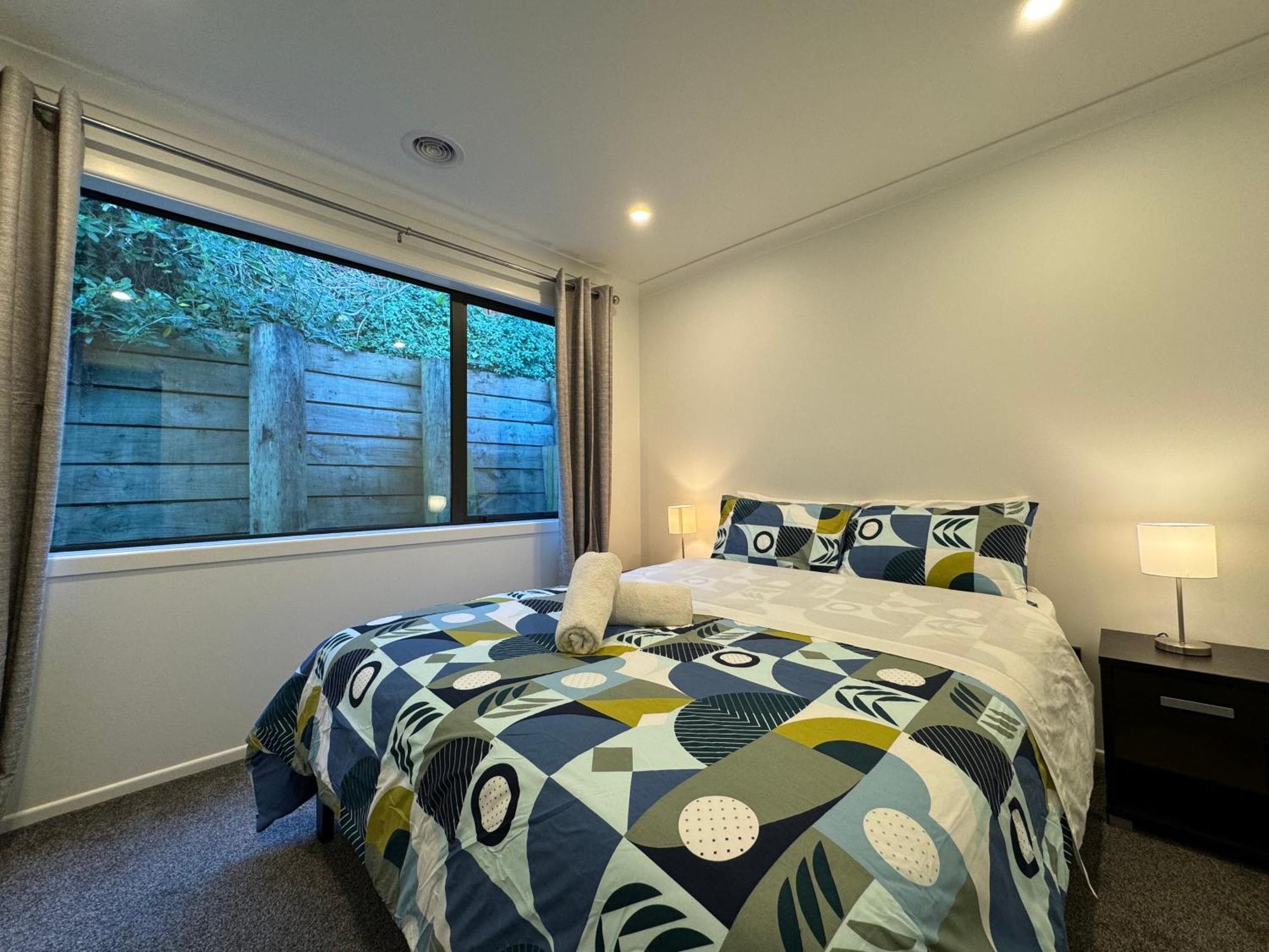 No Party Allowed, Entire Brand New 3 Bedroom Townhouse, Free Unlimited Fibre Wifi And Free Parking Wellington Kültér fotó