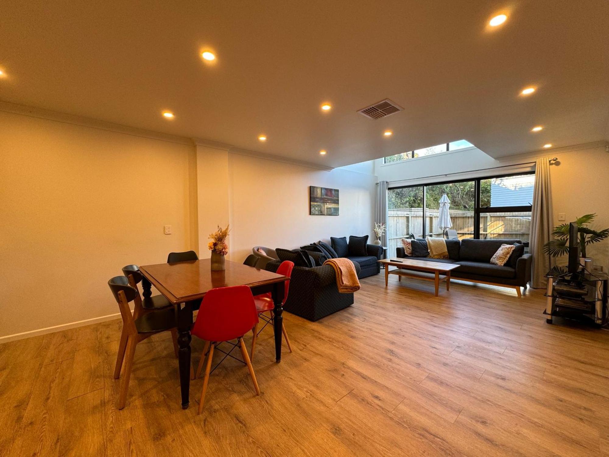 No Party Allowed, Entire Brand New 3 Bedroom Townhouse, Free Unlimited Fibre Wifi And Free Parking Wellington Kültér fotó