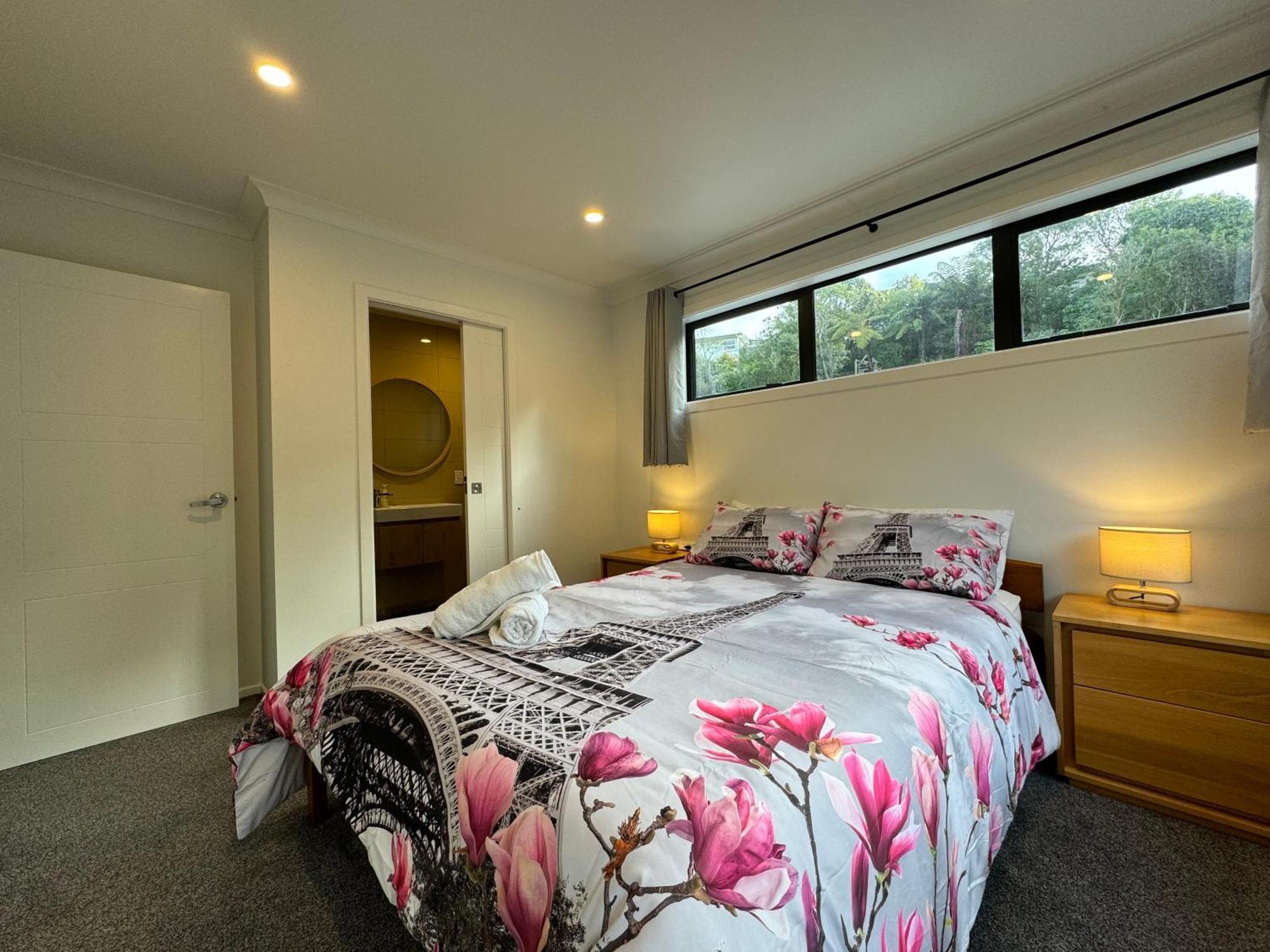 No Party Allowed, Entire Brand New 3 Bedroom Townhouse, Free Unlimited Fibre Wifi And Free Parking Wellington Kültér fotó