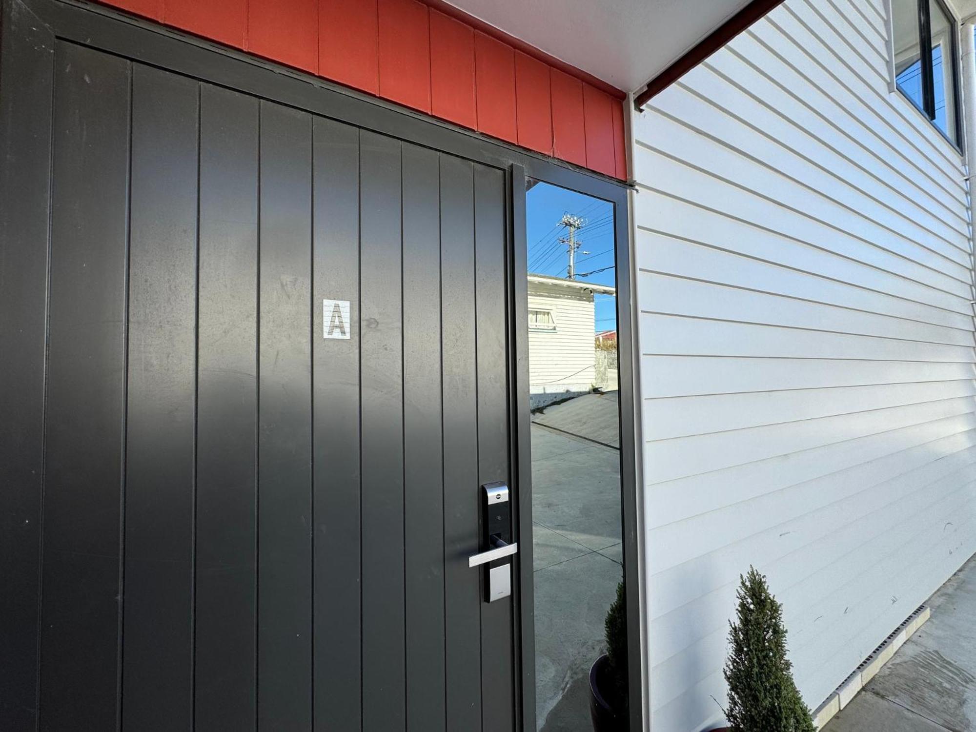 No Party Allowed, Entire Brand New 3 Bedroom Townhouse, Free Unlimited Fibre Wifi And Free Parking Wellington Kültér fotó