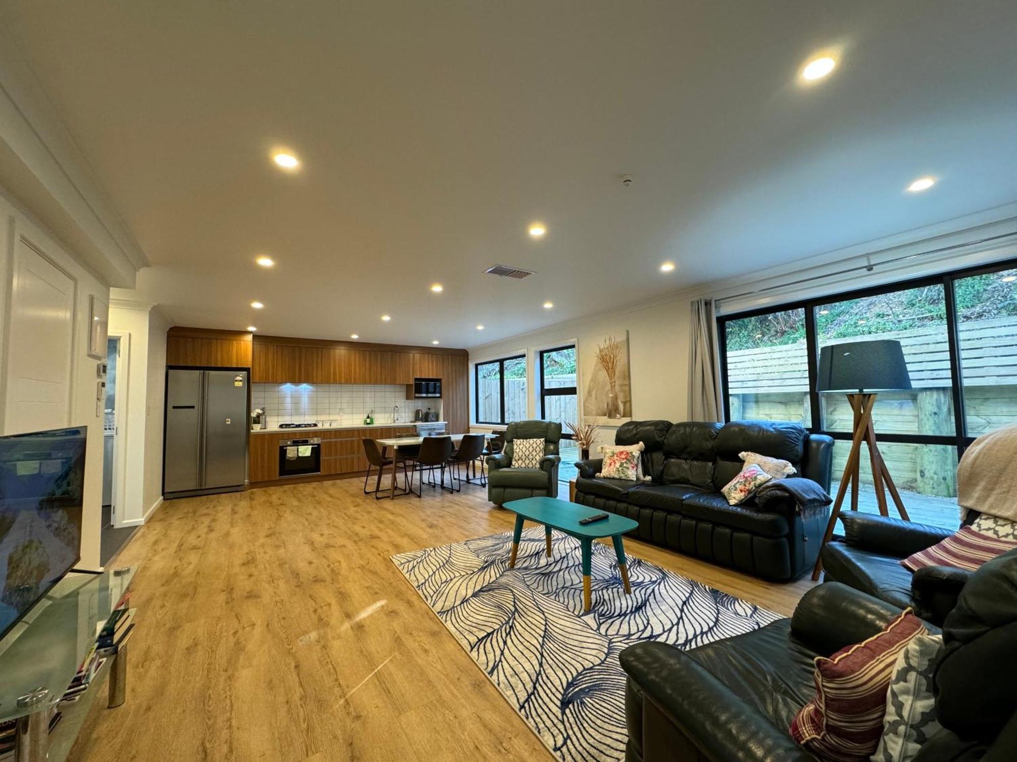 No Party Allowed, Entire Brand New 3 Bedroom Townhouse, Free Unlimited Fibre Wifi And Free Parking Wellington Kültér fotó