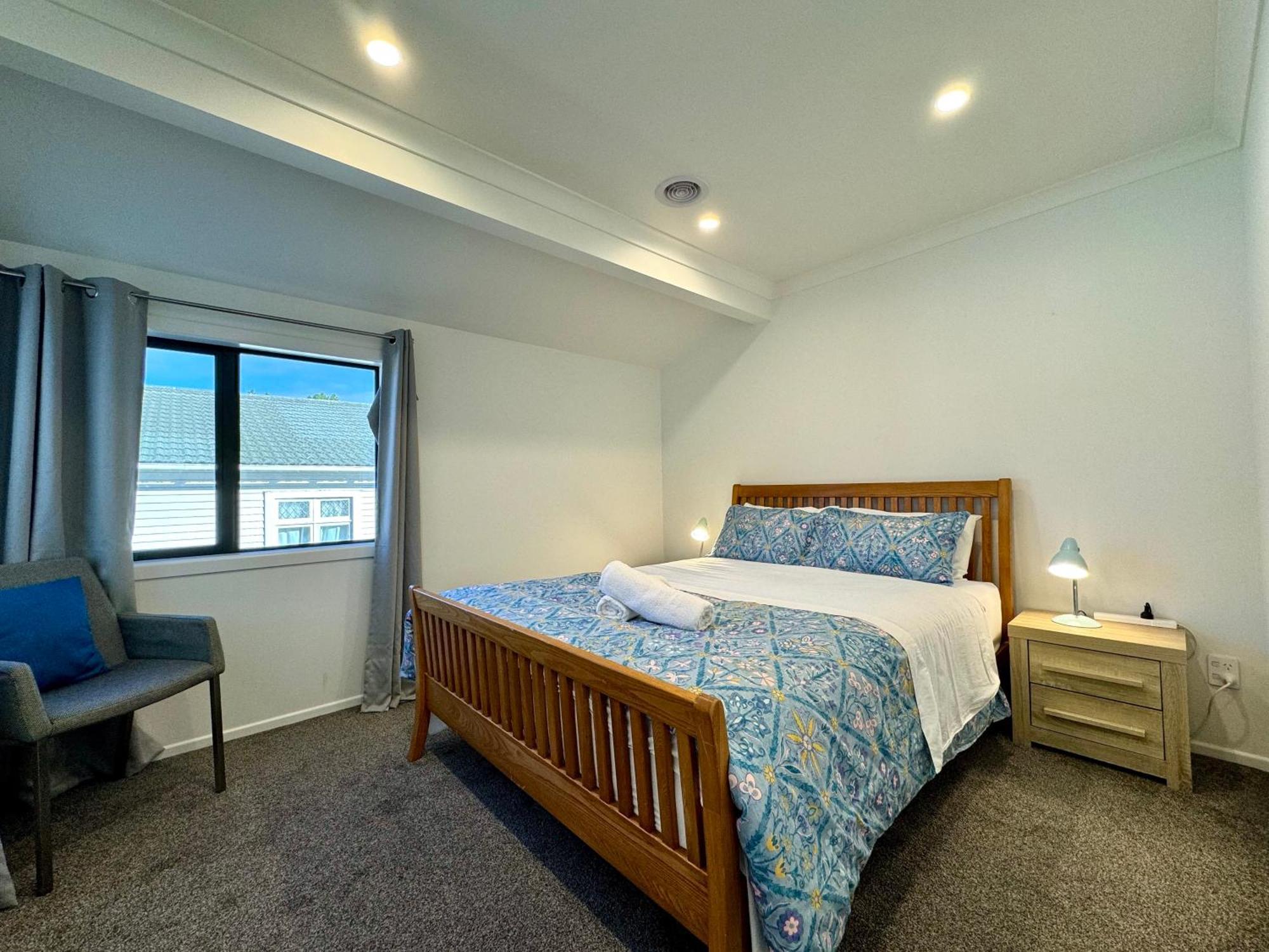 No Party Allowed, Entire Brand New 3 Bedroom Townhouse, Free Unlimited Fibre Wifi And Free Parking Wellington Kültér fotó