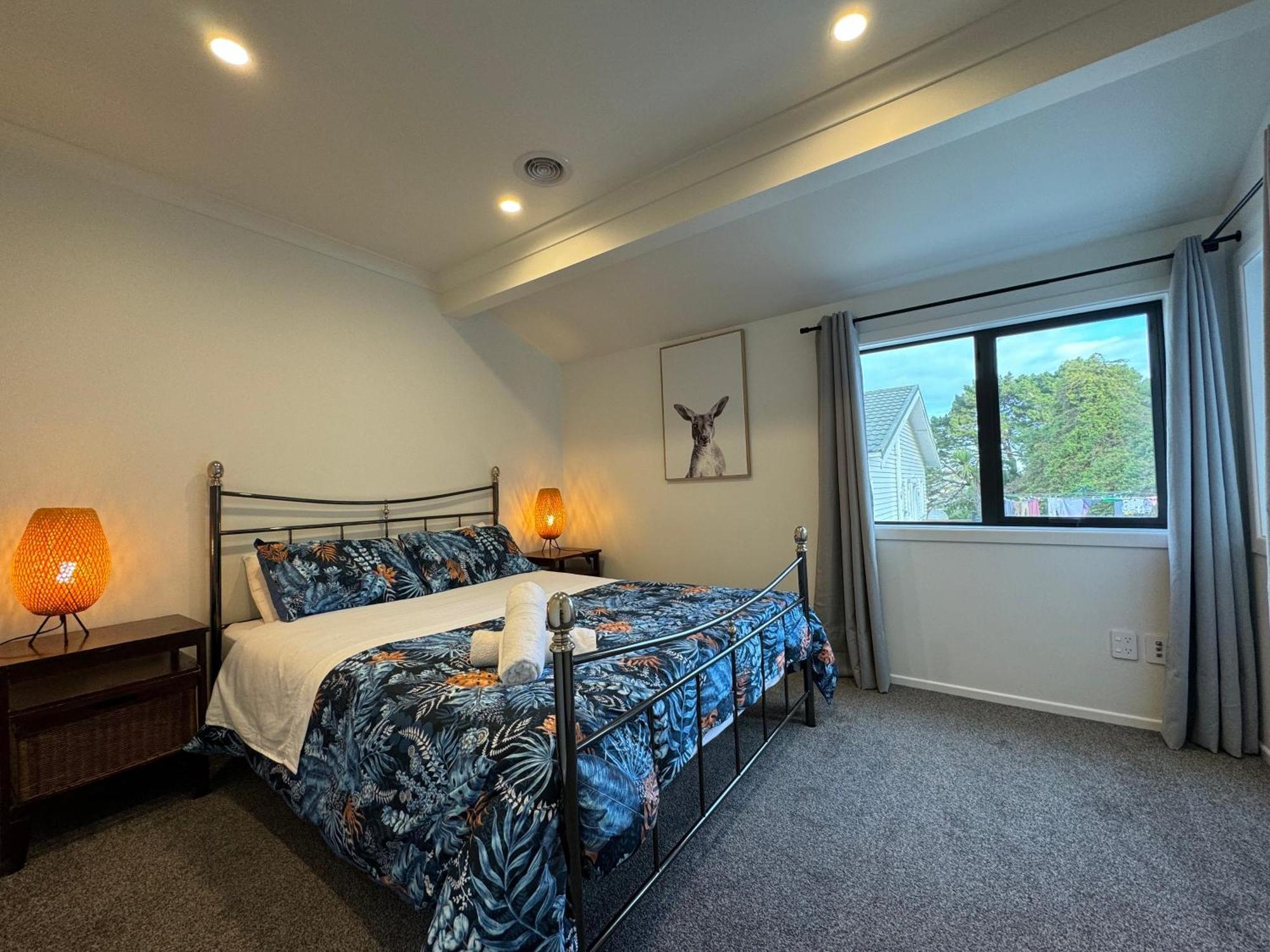 No Party Allowed, Entire Brand New 3 Bedroom Townhouse, Free Unlimited Fibre Wifi And Free Parking Wellington Kültér fotó
