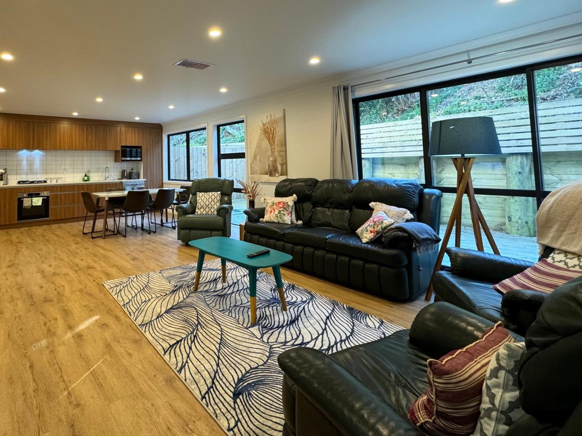No Party Allowed, Entire Brand New 3 Bedroom Townhouse, Free Unlimited Fibre Wifi And Free Parking Wellington Kültér fotó