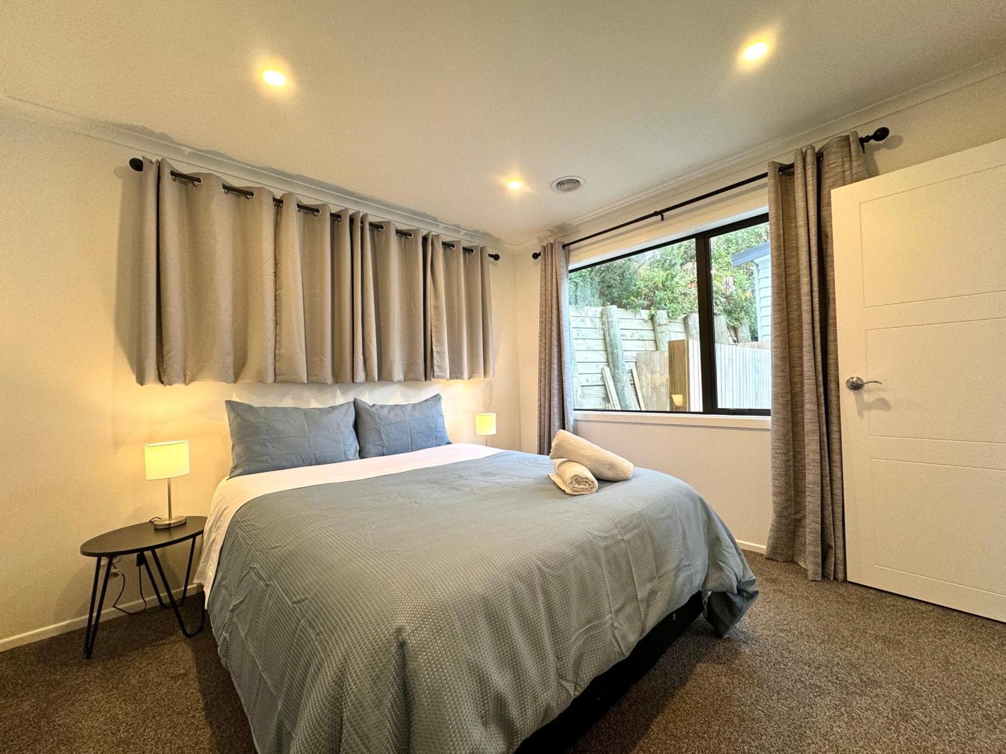 No Party Allowed, Entire Brand New 3 Bedroom Townhouse, Free Unlimited Fibre Wifi And Free Parking Wellington Kültér fotó