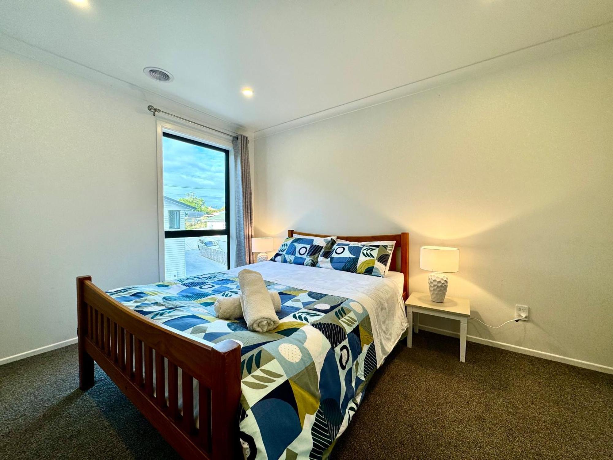No Party Allowed, Entire Brand New 3 Bedroom Townhouse, Free Unlimited Fibre Wifi And Free Parking Wellington Kültér fotó