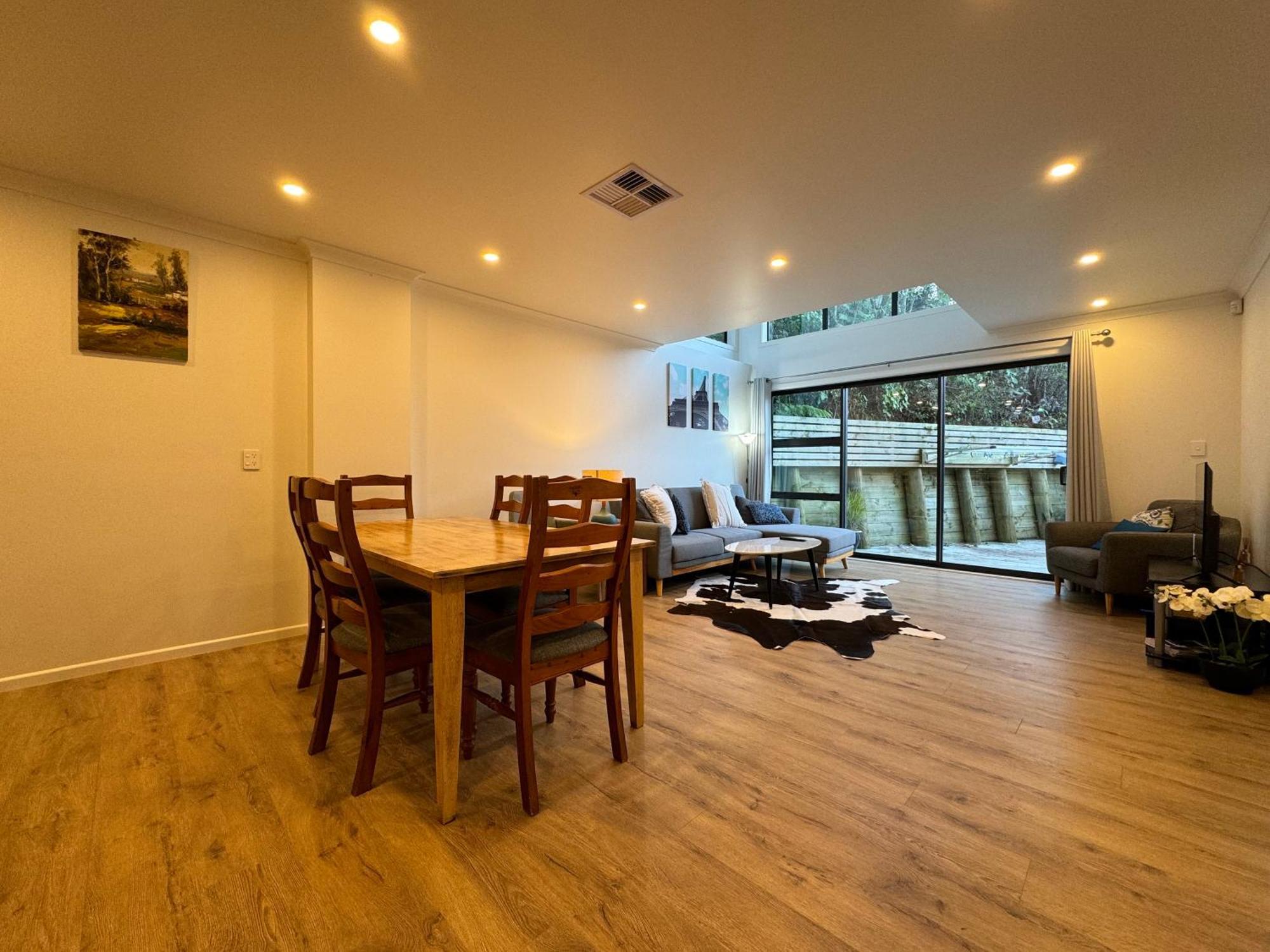No Party Allowed, Entire Brand New 3 Bedroom Townhouse, Free Unlimited Fibre Wifi And Free Parking Wellington Kültér fotó