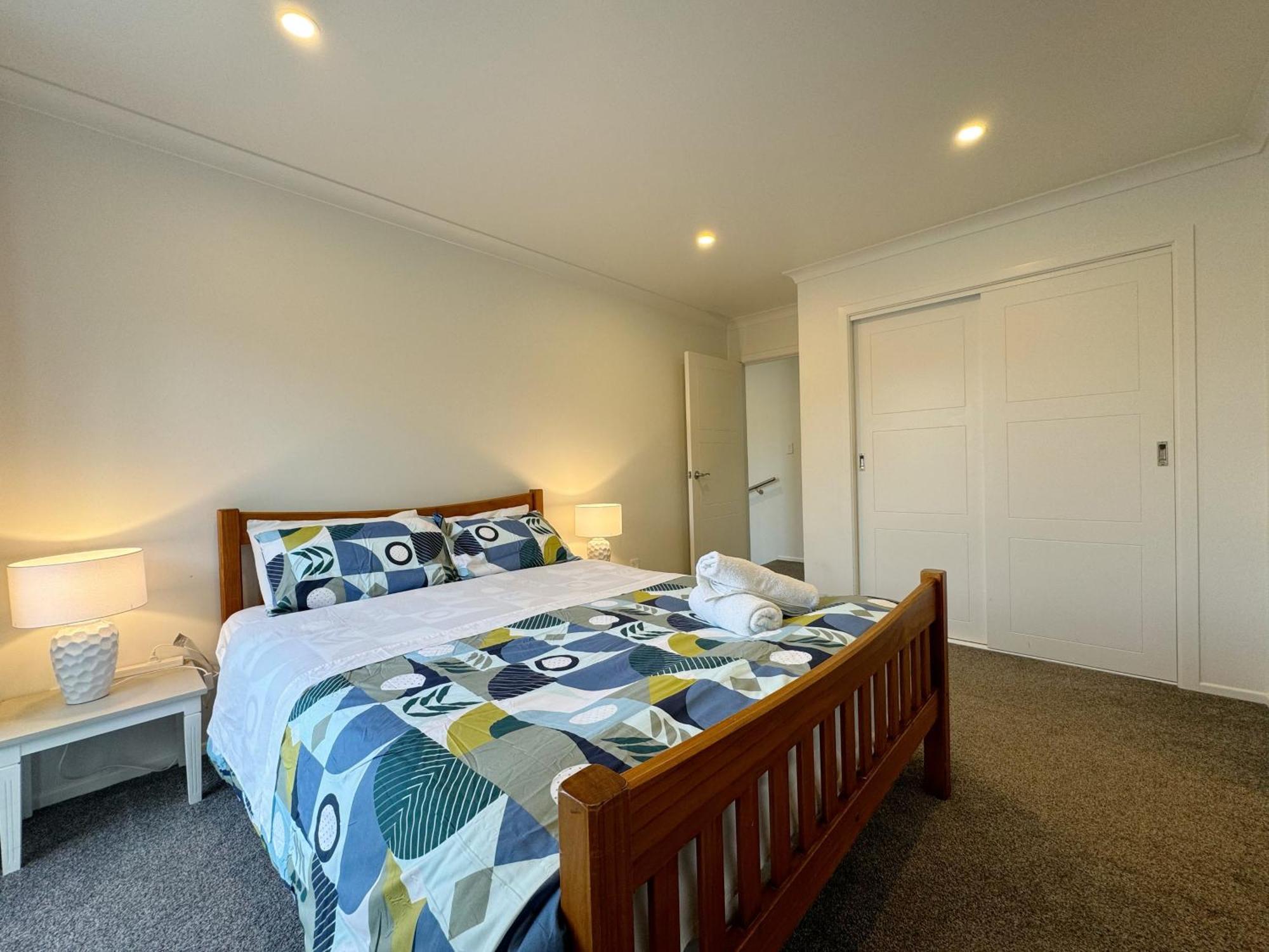 No Party Allowed, Entire Brand New 3 Bedroom Townhouse, Free Unlimited Fibre Wifi And Free Parking Wellington Kültér fotó